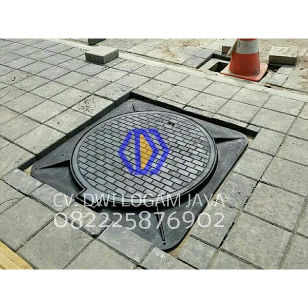  Manhole Cover Pedestrian Cast Iron