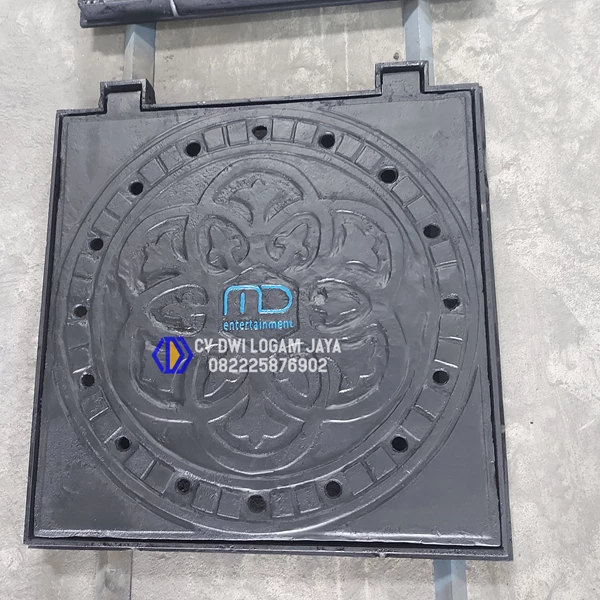 Tutup Manhole Cover Iron Casting Ukuran 90 cm x 90 cm