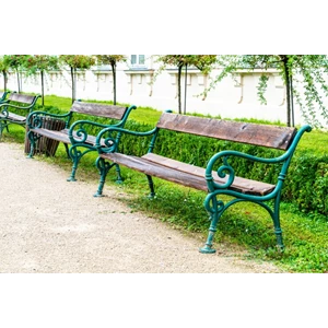 Pemilihan Desain yang Tepat untuk Kursi Taman Besi Cor